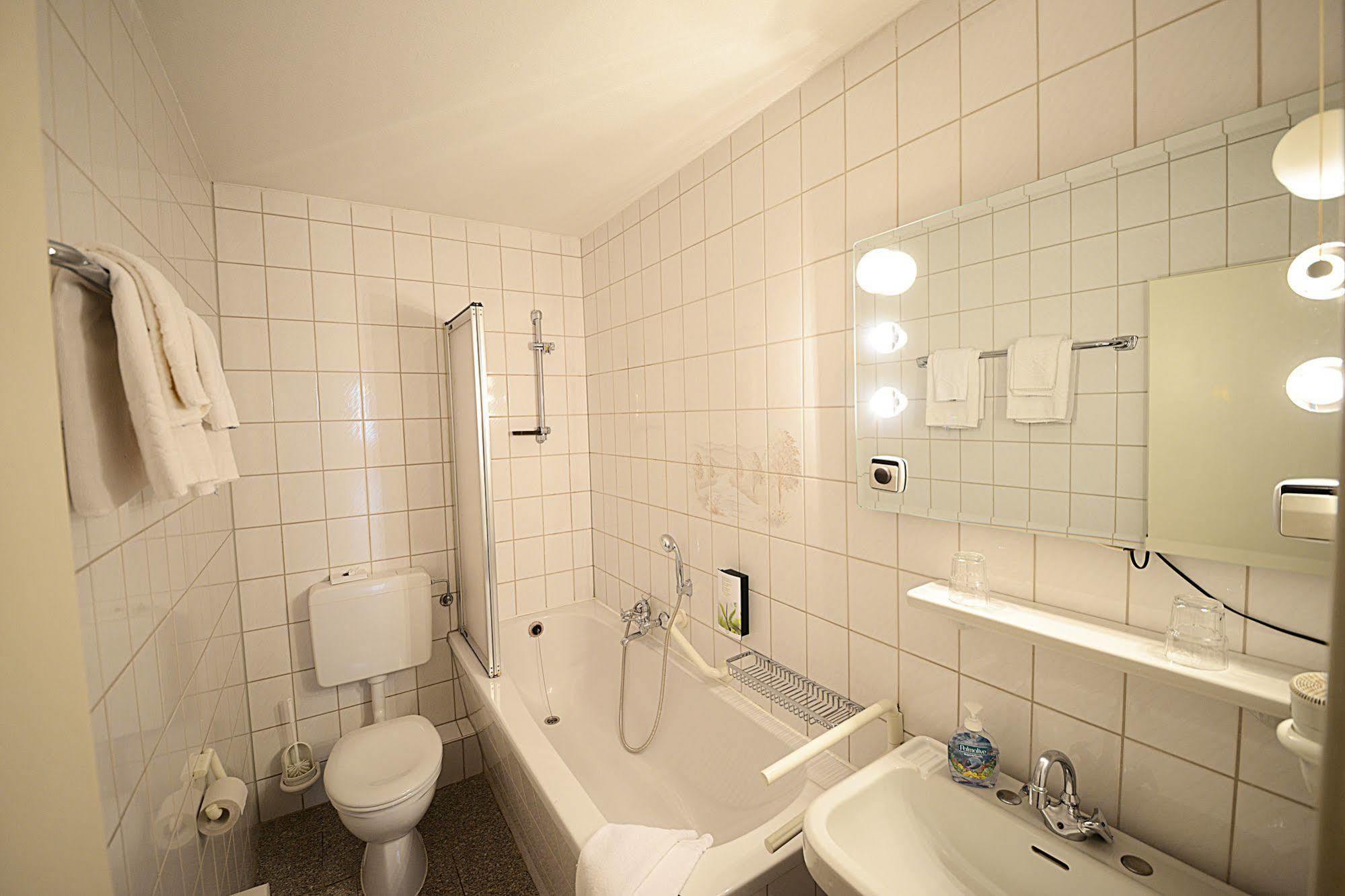 Hotel Rheinland Bonn - Bad Godesberg Экстерьер фото