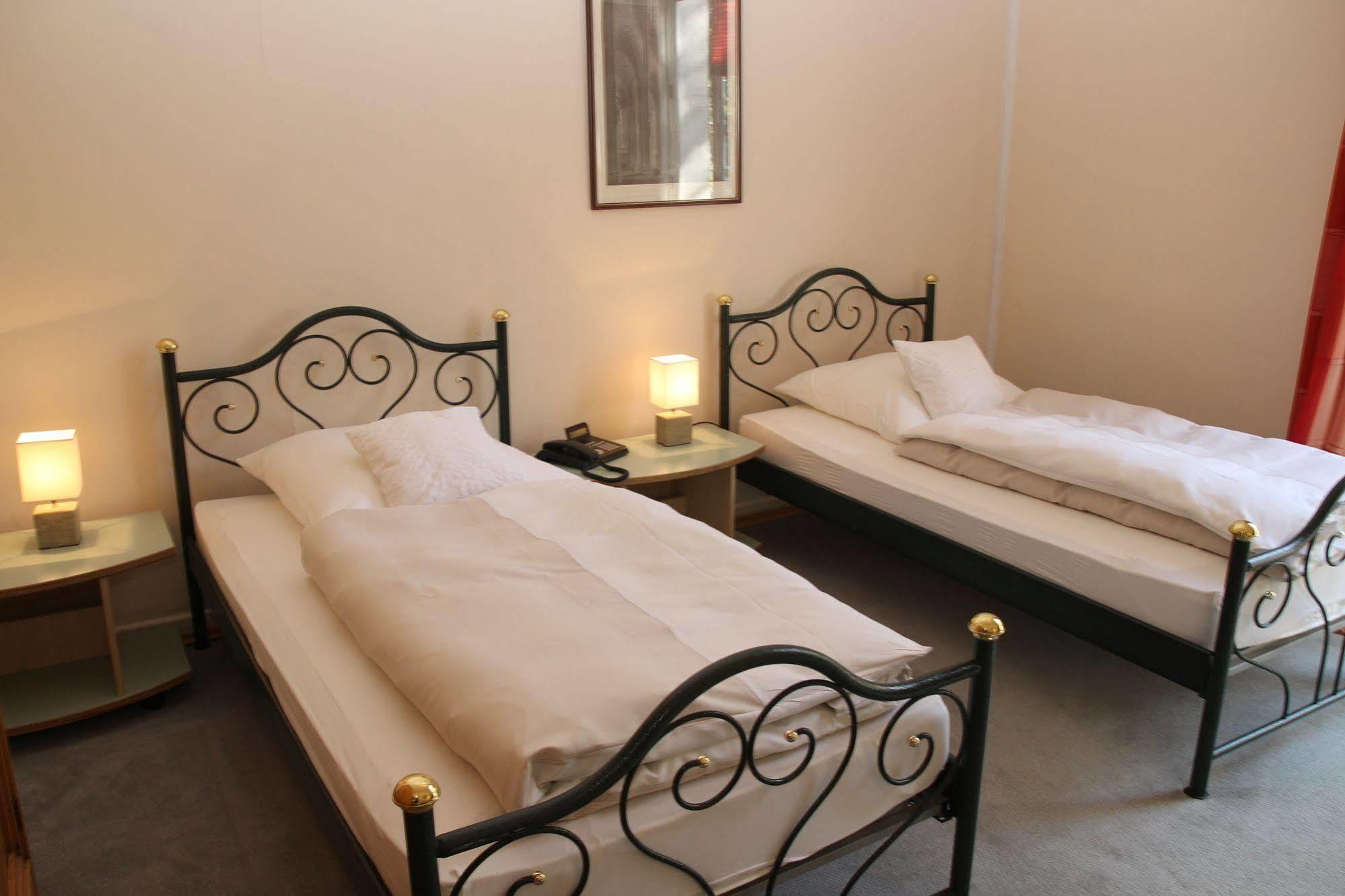 Hotel Rheinland Bonn - Bad Godesberg Экстерьер фото
