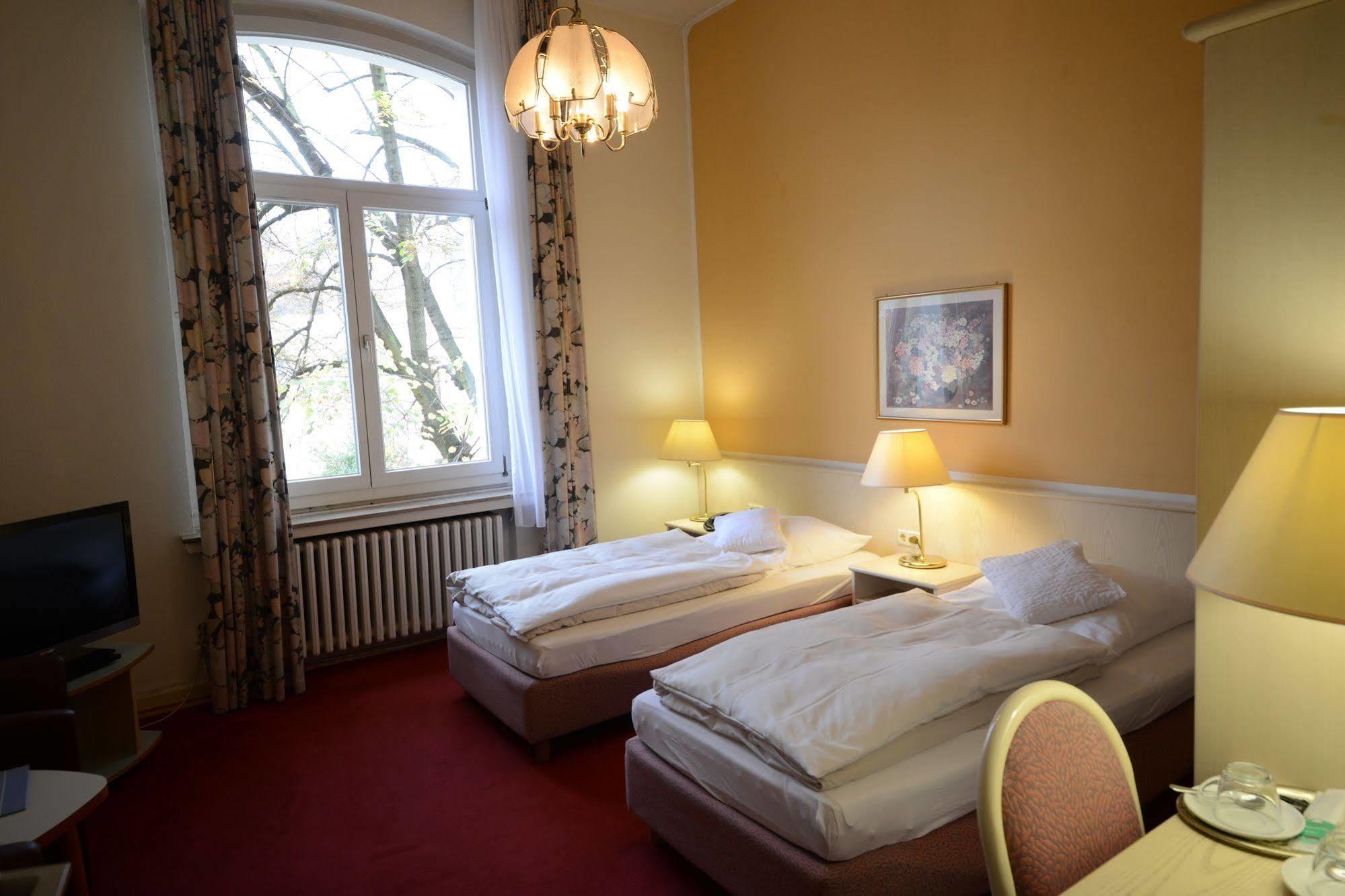 Hotel Rheinland Bonn - Bad Godesberg Экстерьер фото