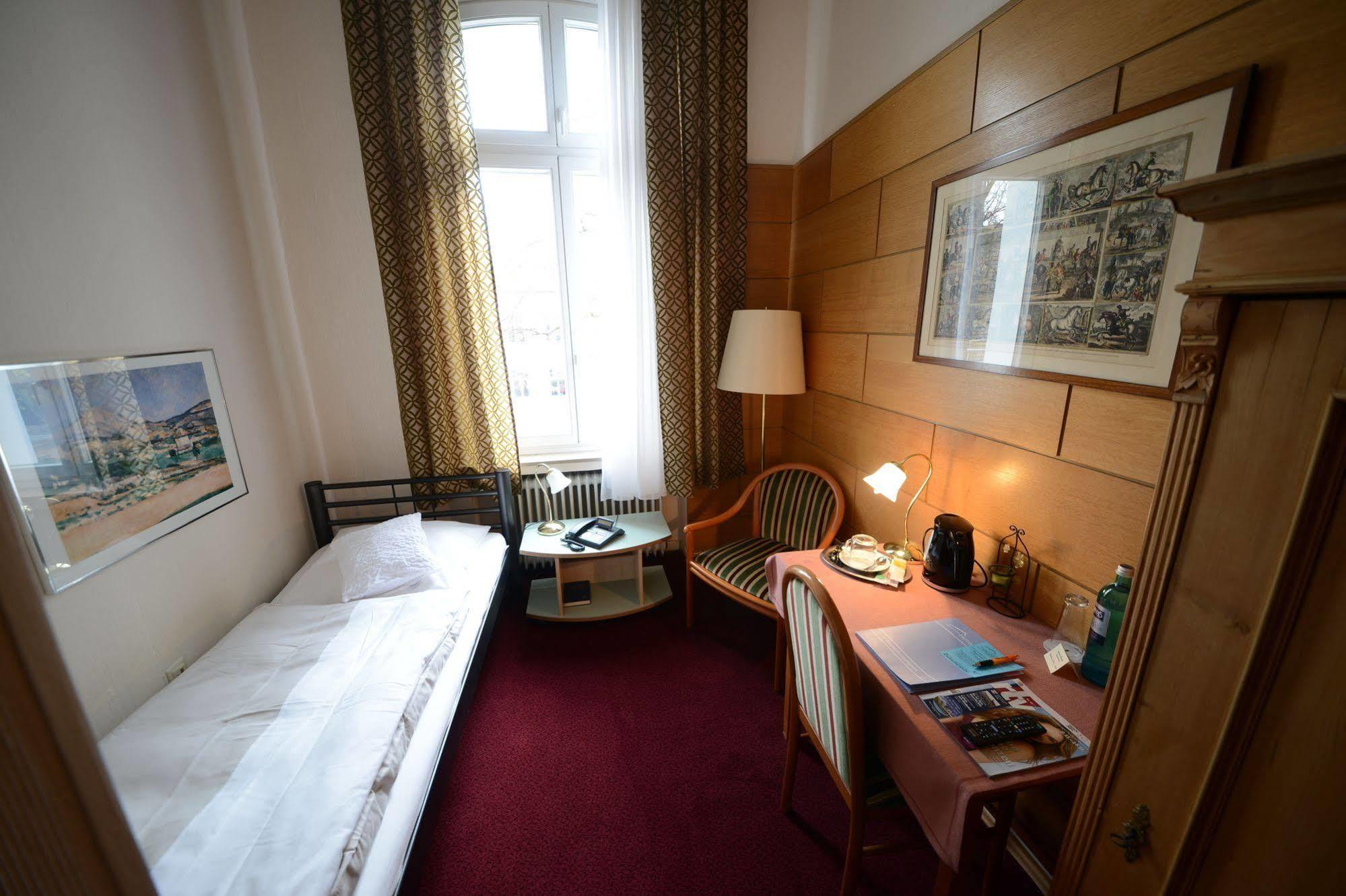 Hotel Rheinland Bonn - Bad Godesberg Экстерьер фото